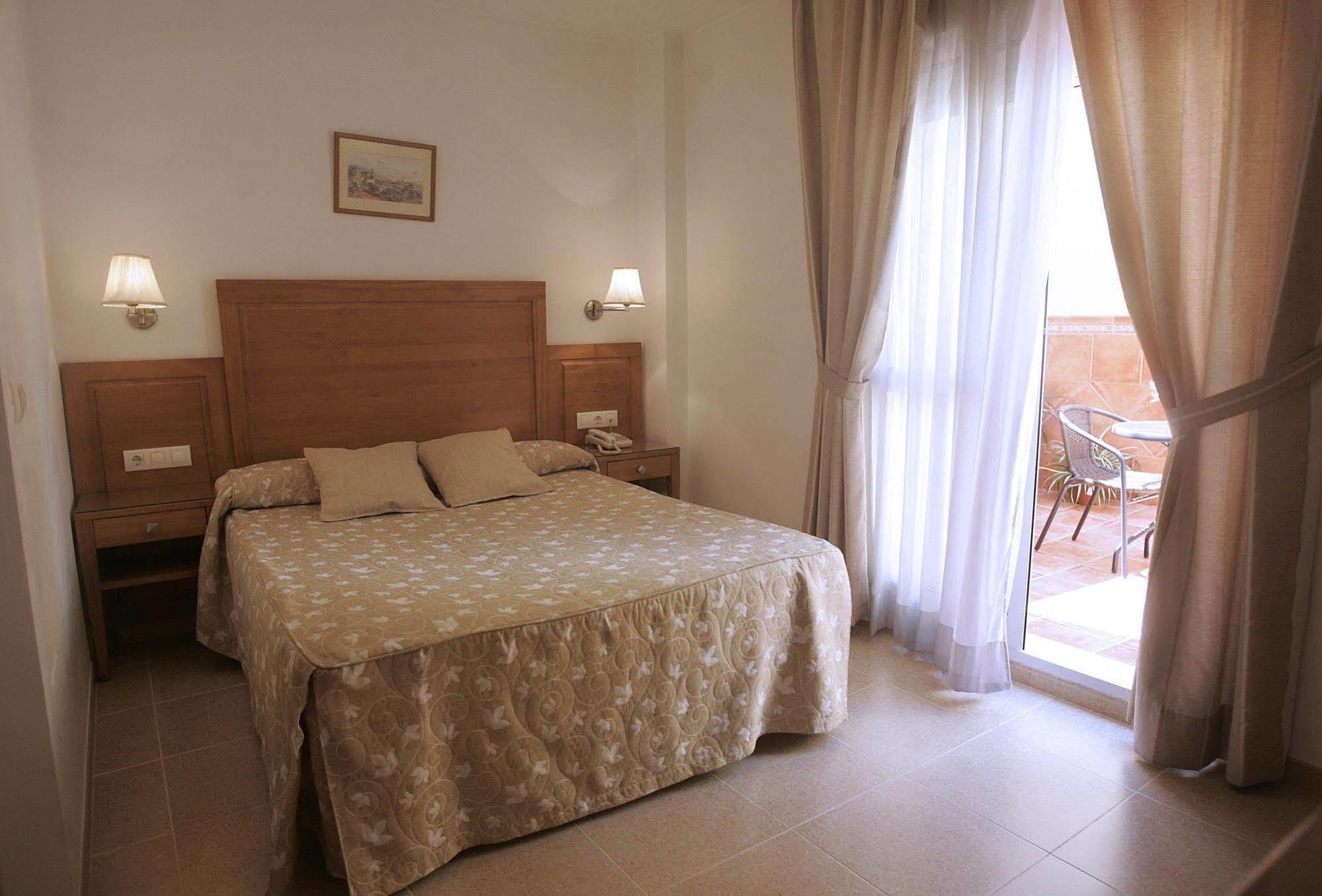 Hotel Goartin Málaga Extérieur photo